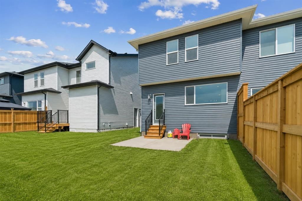 185 Emberside Hollow, Cochrane, AB
