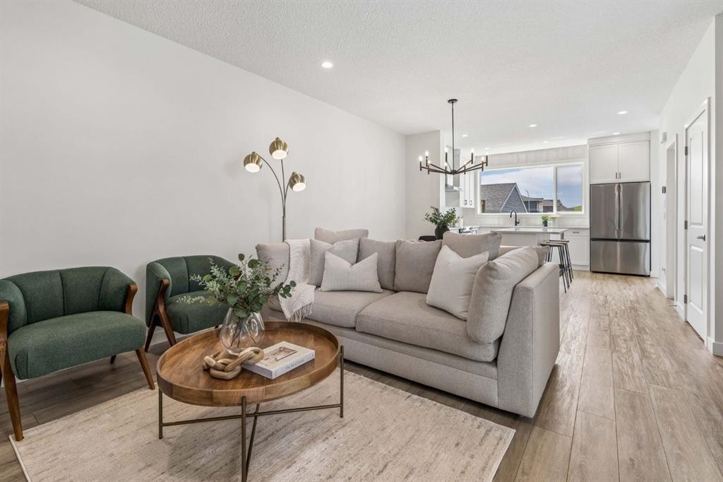 185 Emberside Hollow, Cochrane, AB