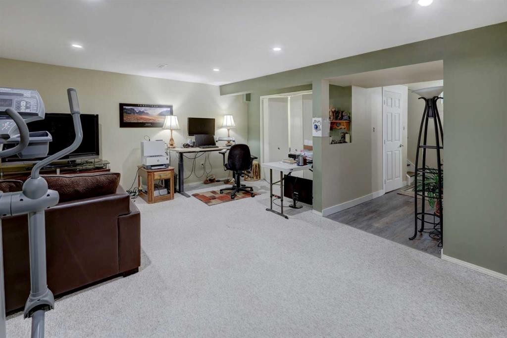 148 Rundlecairn Rise Ne, Calgary, AB - Indoor