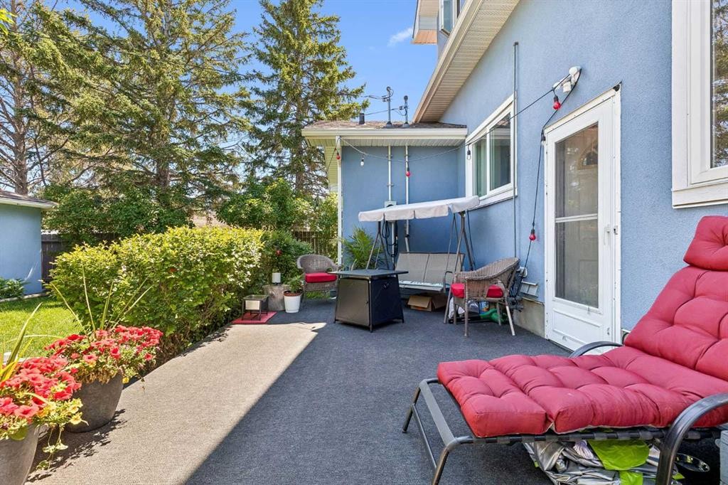 4936 Worcester Drive Sw, Calgary, AB - Outdoor With Exterior