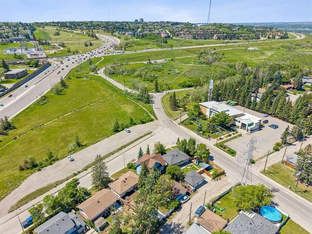4936 Worcester Drive Sw, Calgary, AB - Outdoor With View