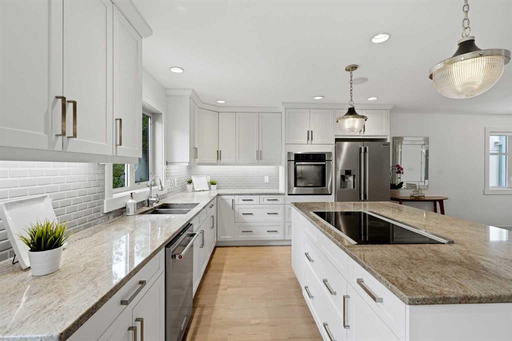 2040 31 Avenue Sw, Calgary, AB