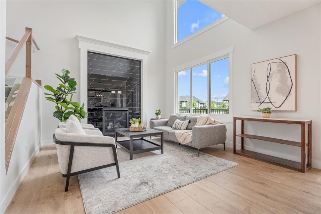 22 Cimarron Estates Gate, Okotoks, AB