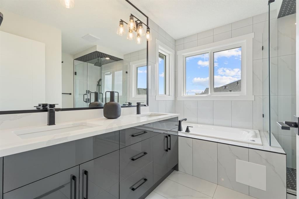 22 Cimarron Estates Gate, Okotoks, AB