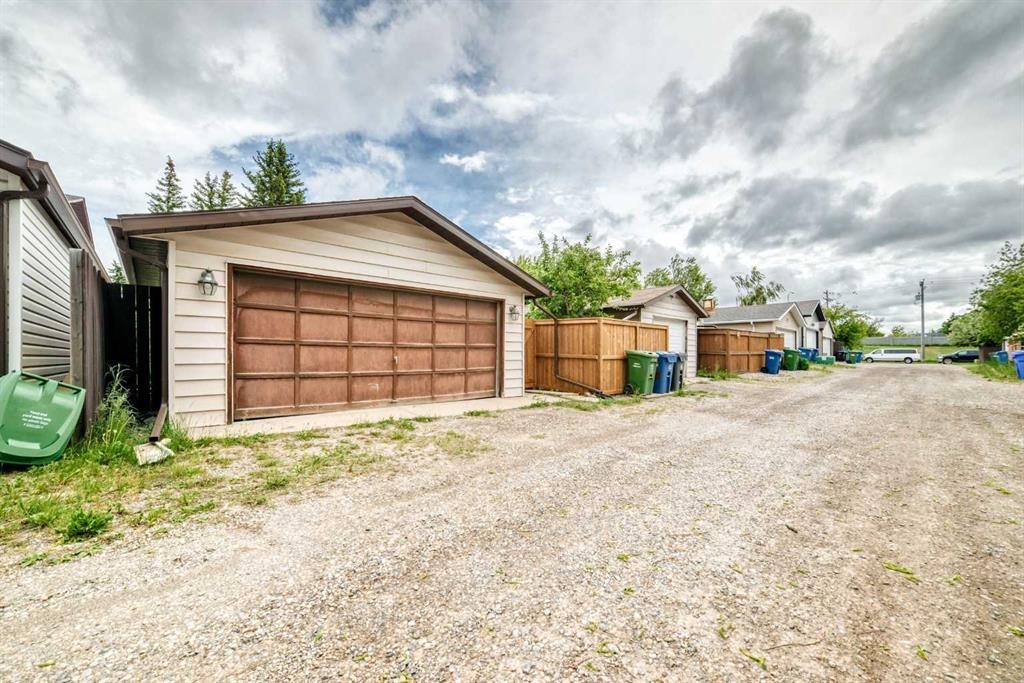 75 Cedardale Crescent Sw, Calgary, AB