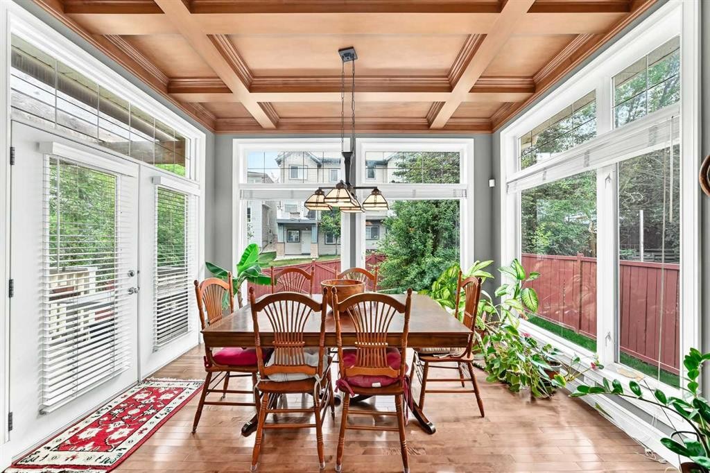 1748 Hidden Creek Way Nw, Calgary, AB - Indoor Photo Showing Dining Room