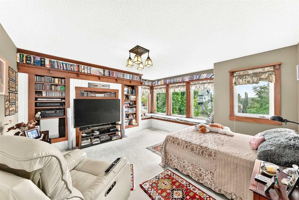 1748 Hidden Creek Way Nw, Calgary, AB - Indoor