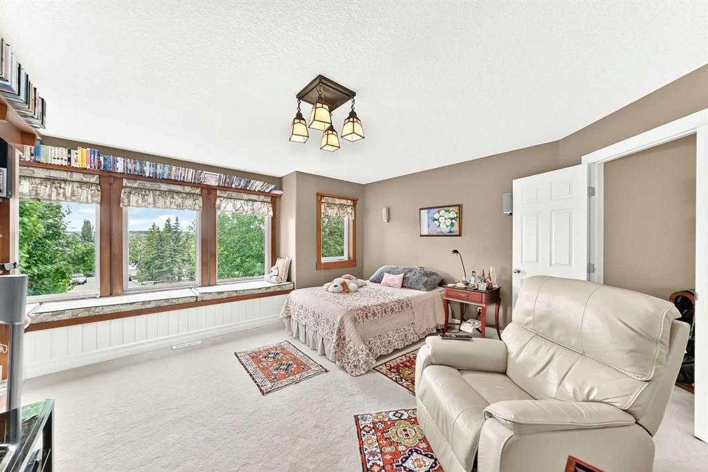 1748 Hidden Creek Way Nw, Calgary, AB - Indoor Photo Showing Bedroom