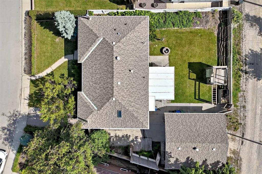42 Cardiff Drive Nw, Calgary, AB - Outdoor