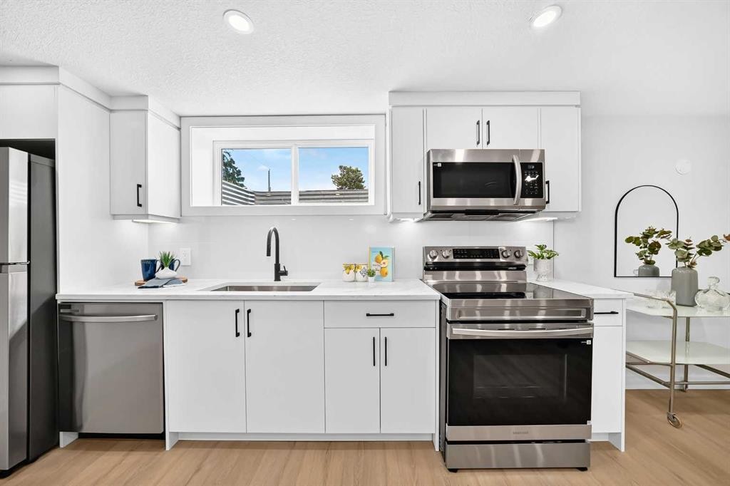 5144 Marian Way Ne, Calgary, AB