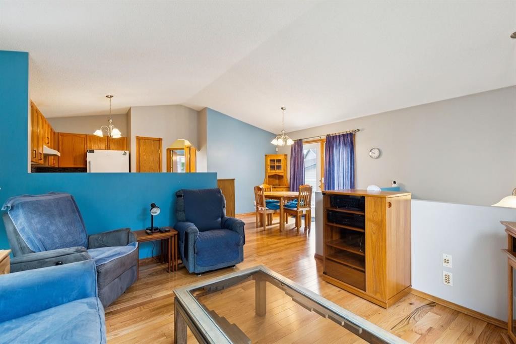 209 Martin Crossing Way Ne, Calgary, AB