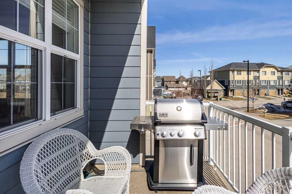 267 Mahogany Way Se, Calgary, AB