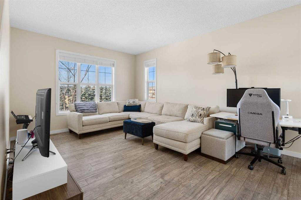 267 Mahogany Way Se, Calgary, AB