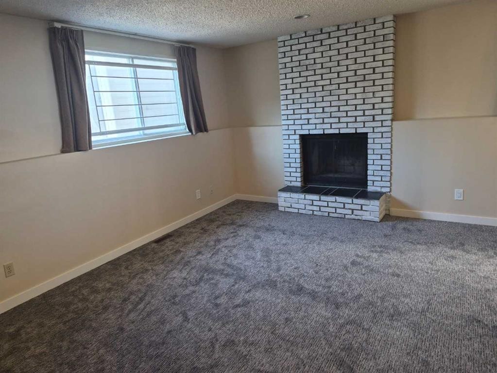 27 Beddington Road Ne, Calgary, AB