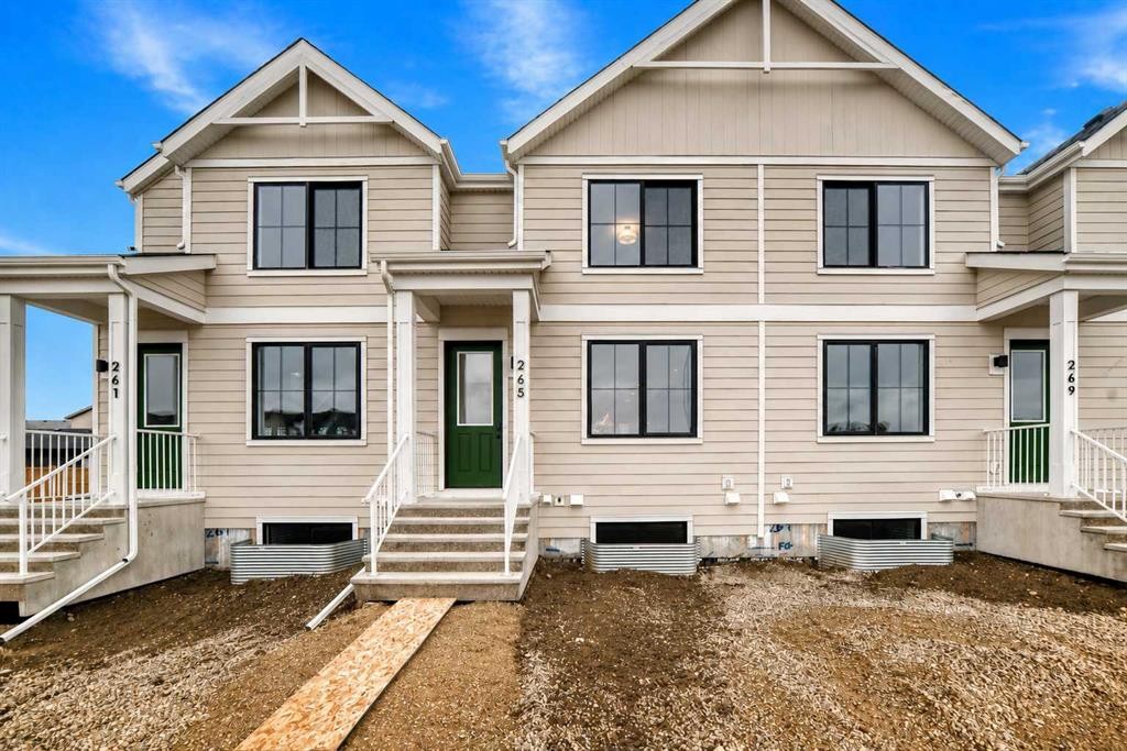 265 Heirloom Way Se, Calgary, AB