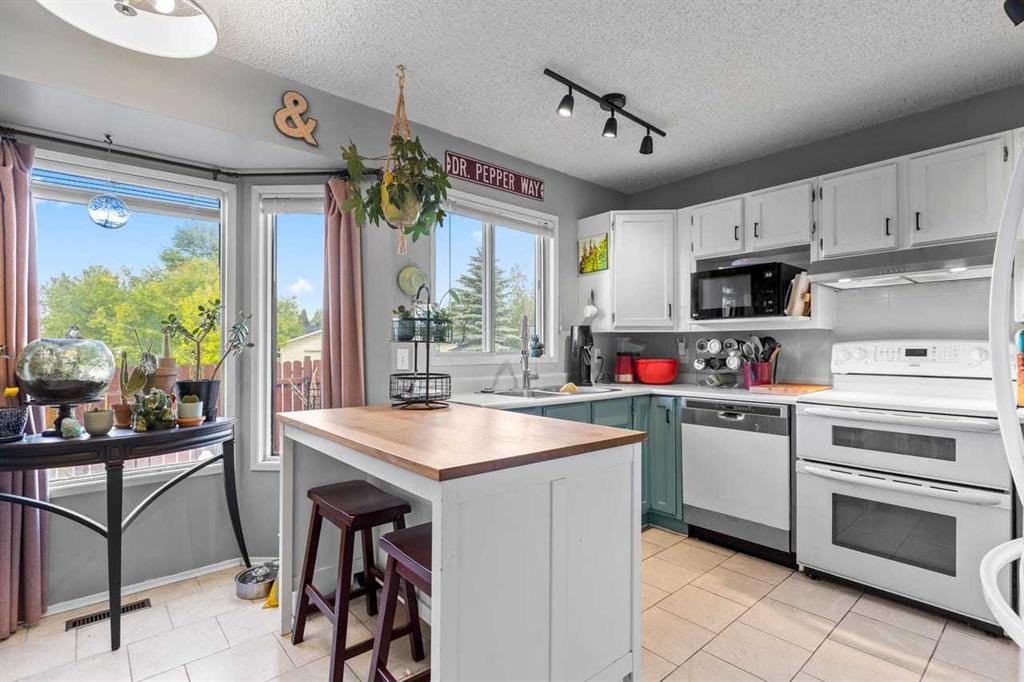 116 Sunbank Way Se, Calgary, AB