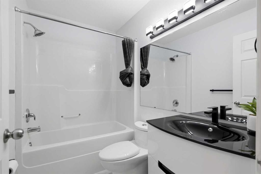 319 Coventry Road Ne, Calgary, AB