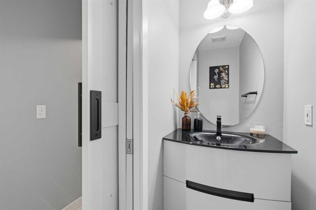 319 Coventry Road Ne, Calgary, AB