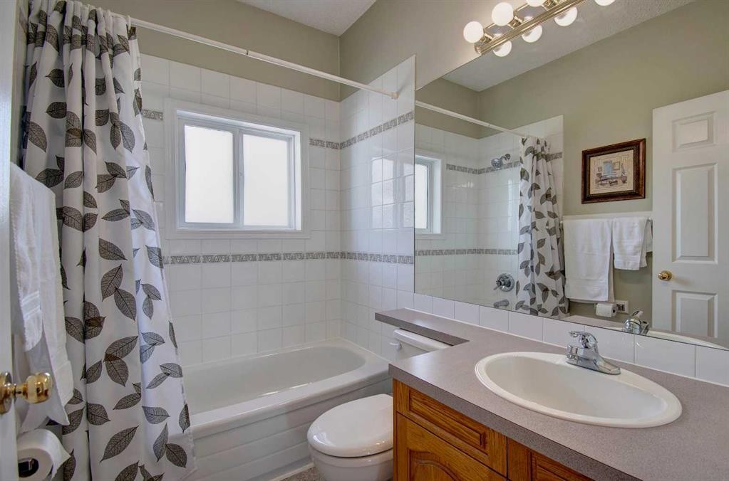 434 9 Street, Beiseker, AB