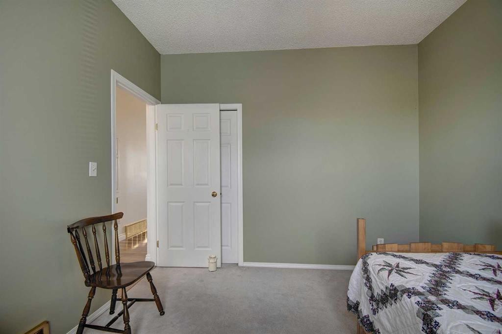 434 9 Street, Beiseker, AB