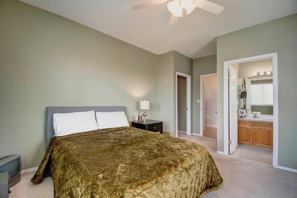 434 9 Street, Beiseker, AB