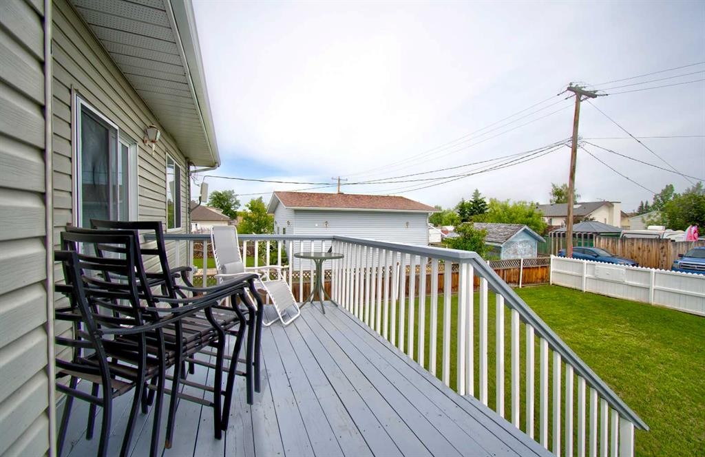 434 9 Street, Beiseker, AB