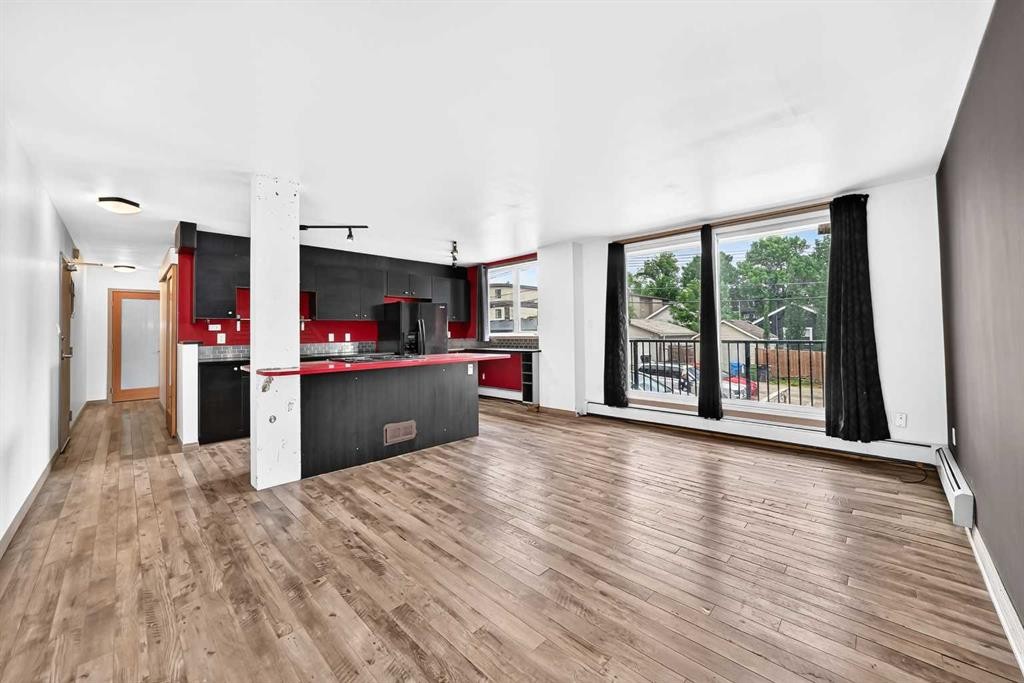 203-310 4 Avenue Ne, Calgary, AB