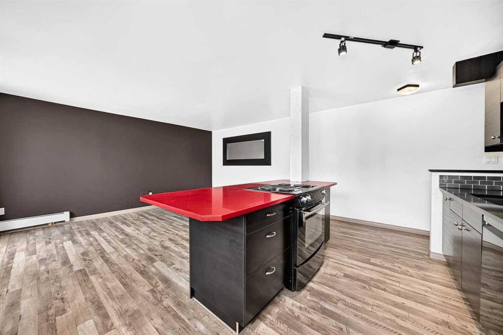 203-310 4 Avenue Ne, Calgary, AB