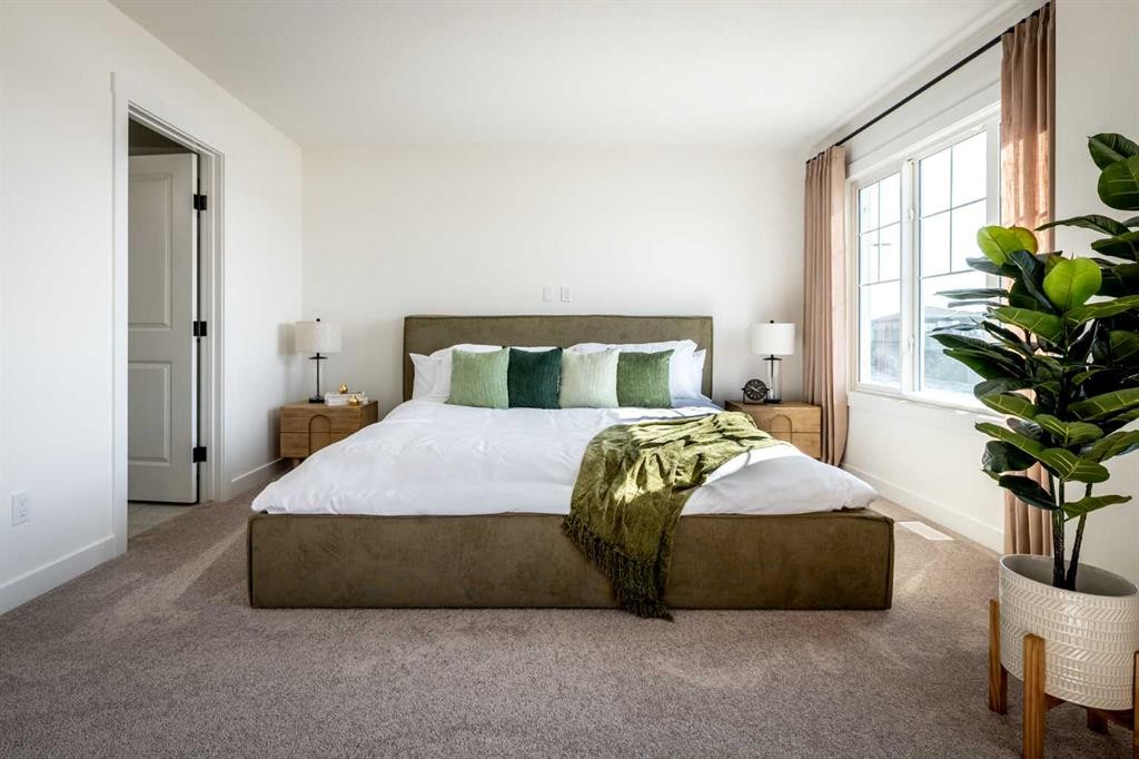 500 Savanna Crescent Ne, Calgary, AB - Indoor Photo Showing Bedroom