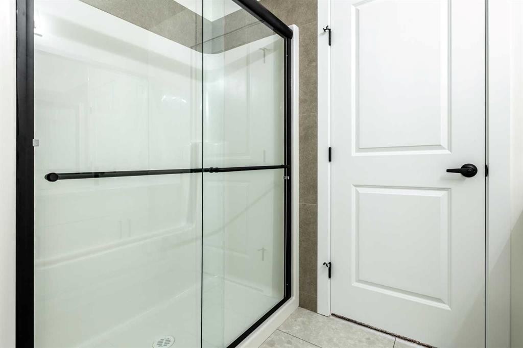 500 Savanna Crescent Ne, Calgary, AB - Indoor Photo Showing Bathroom