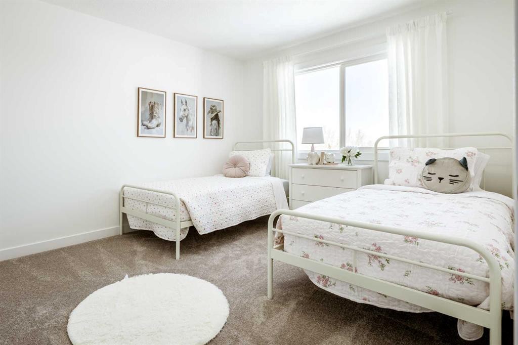 500 Savanna Crescent Ne, Calgary, AB - Indoor Photo Showing Bedroom