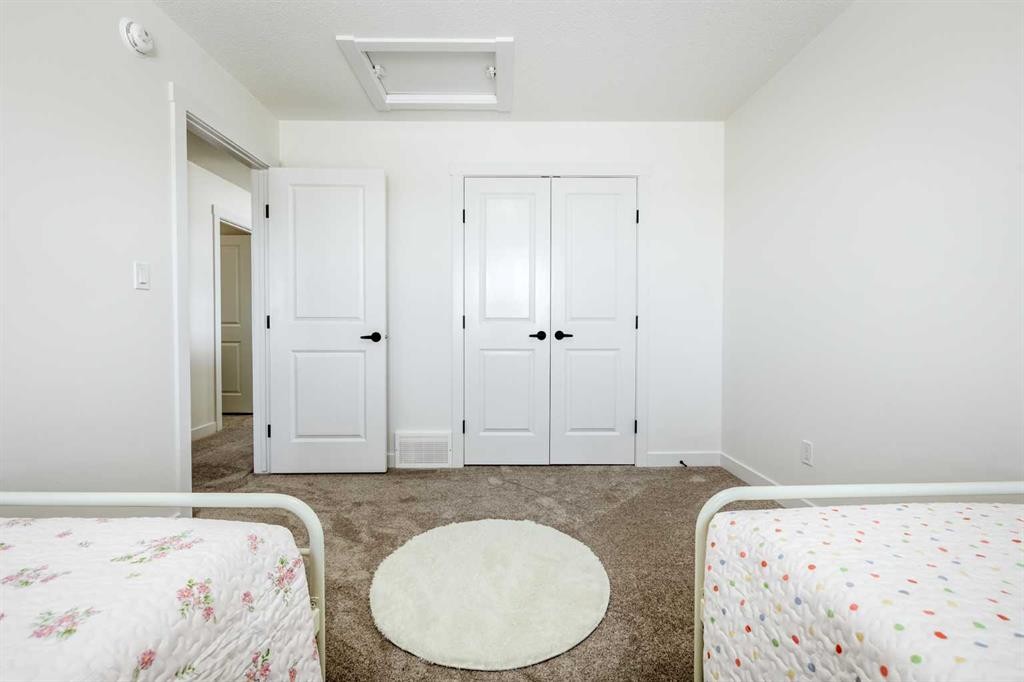 500 Savanna Crescent Ne, Calgary, AB - Indoor