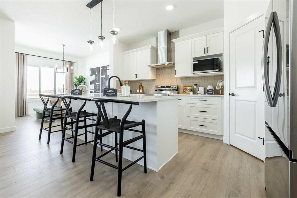500 Savanna Crescent Ne, Calgary, AB - Indoor Photo Showing Kitchen With Upgraded Kitchen