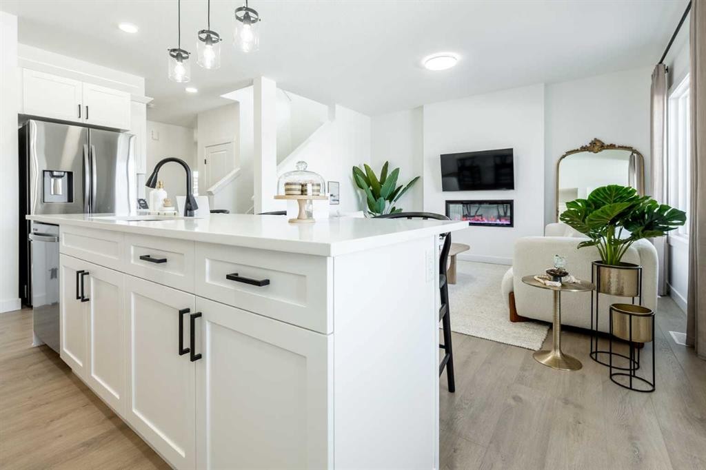 500 Savanna Crescent Ne, Calgary, AB - Indoor Photo Showing Kitchen With Upgraded Kitchen