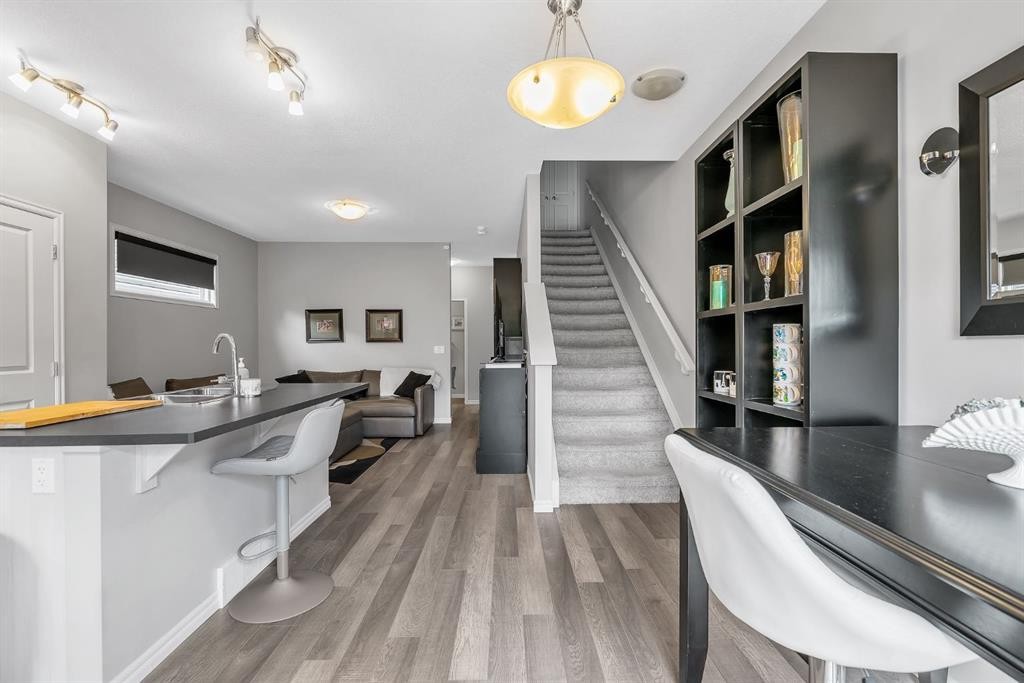 72 Legacy Mews Se, Calgary, AB - Indoor