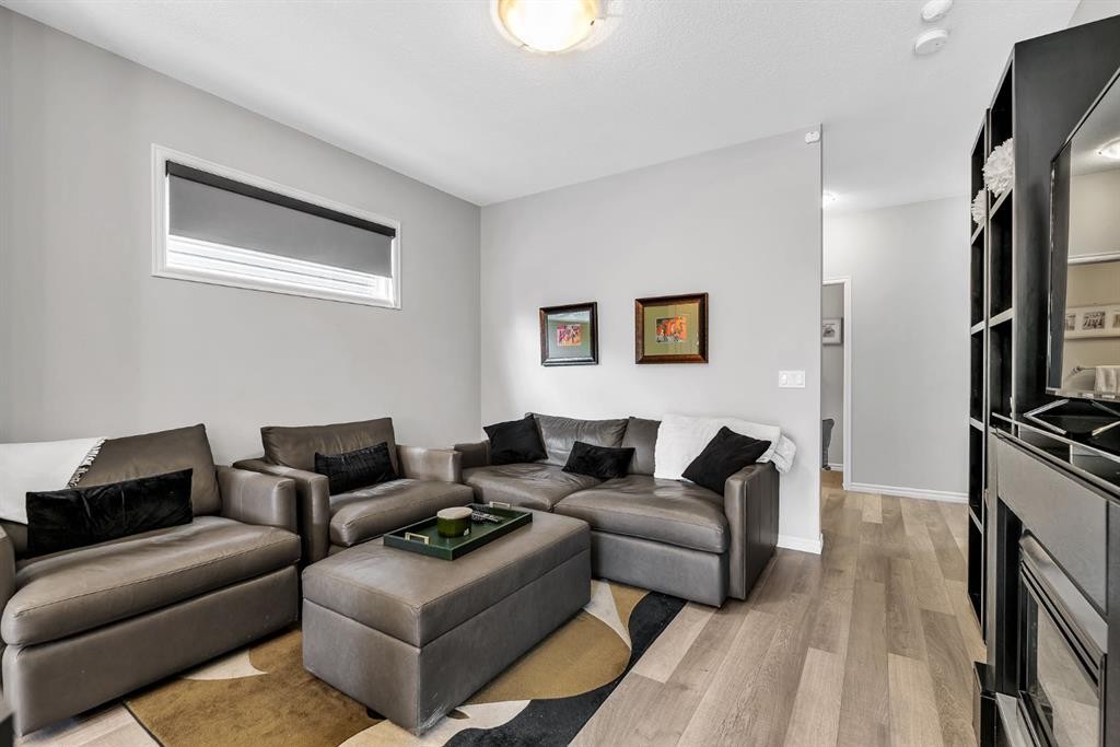 72 Legacy Mews Se, Calgary, AB - Indoor Photo Showing Living Room