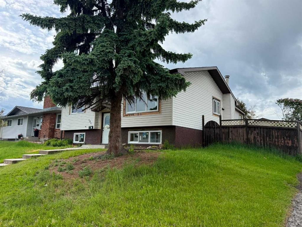 164 Manora Crescent Ne, Calgary, AB