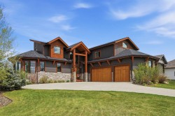 648 Montclair Place Cochrane Lake, AB T4C 0A9