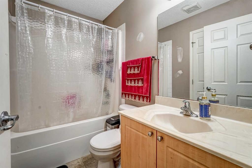 84 Saddletree Close Ne, Calgary, AB