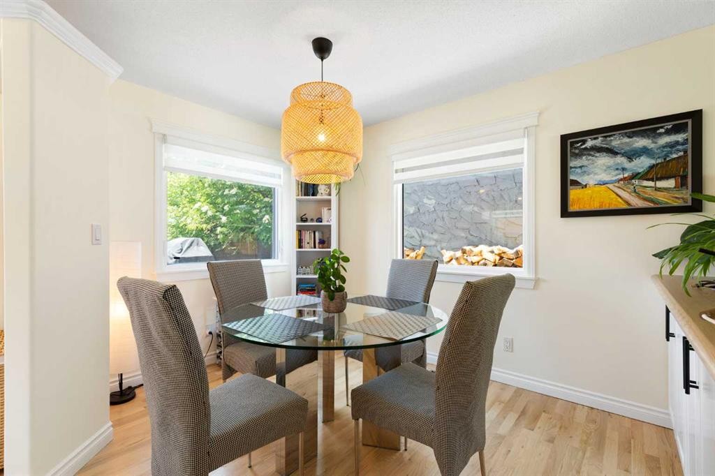 263 Midlawn Close Se, Calgary, AB