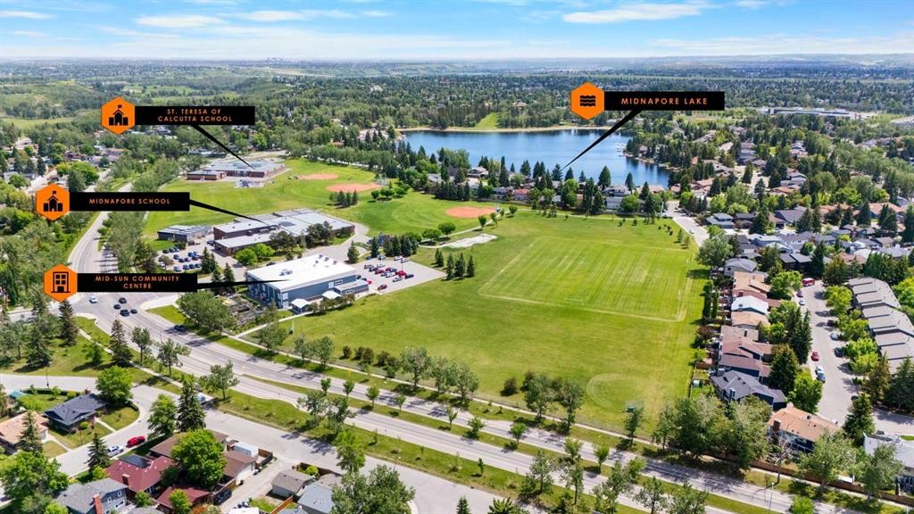 263 Midlawn Close Se, Calgary, AB