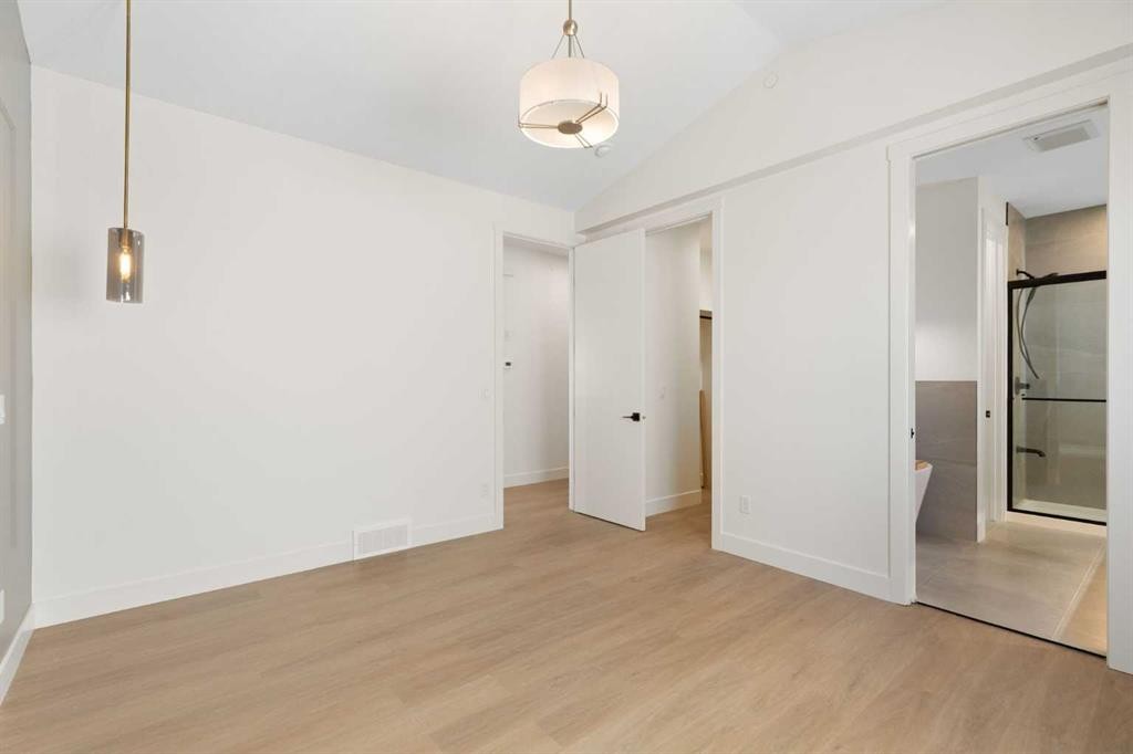 26 St Andrews Close, Lyalta, AB - Indoor Photo Showing Other Room