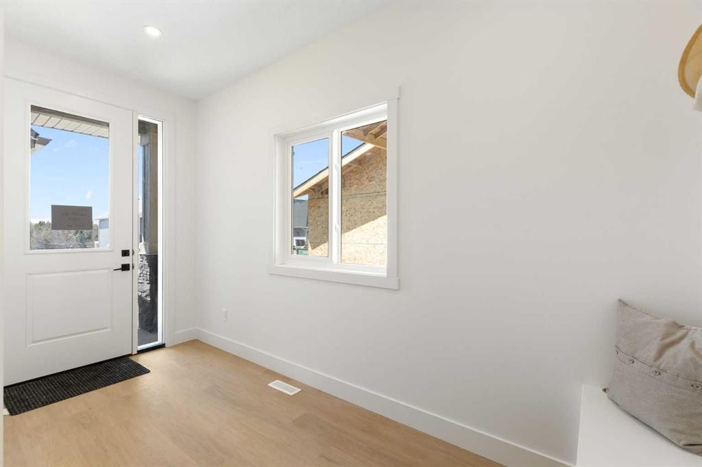 26 St Andrews Close, Lyalta, AB - Indoor Photo Showing Other Room