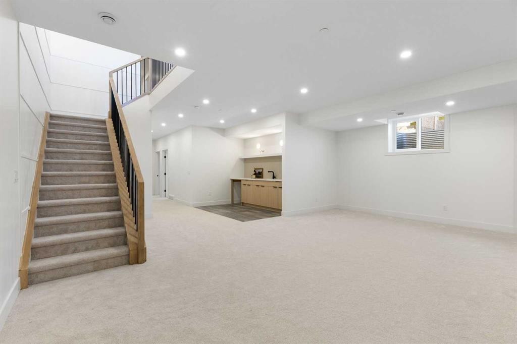 26 St Andrews Close, Lyalta, AB - Indoor
