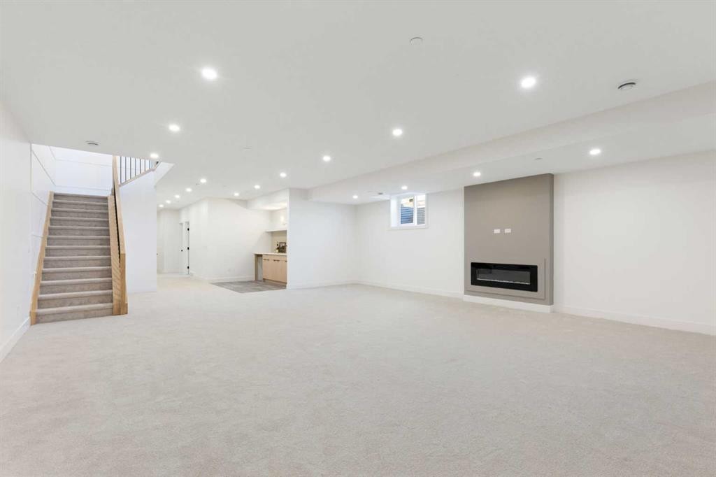 26 St Andrews Close, Lyalta, AB - Indoor