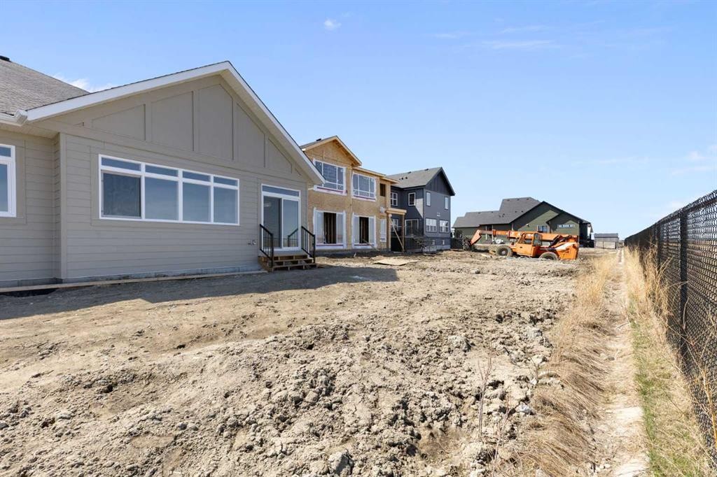 26 St Andrews Close, Lyalta, AB - Outdoor