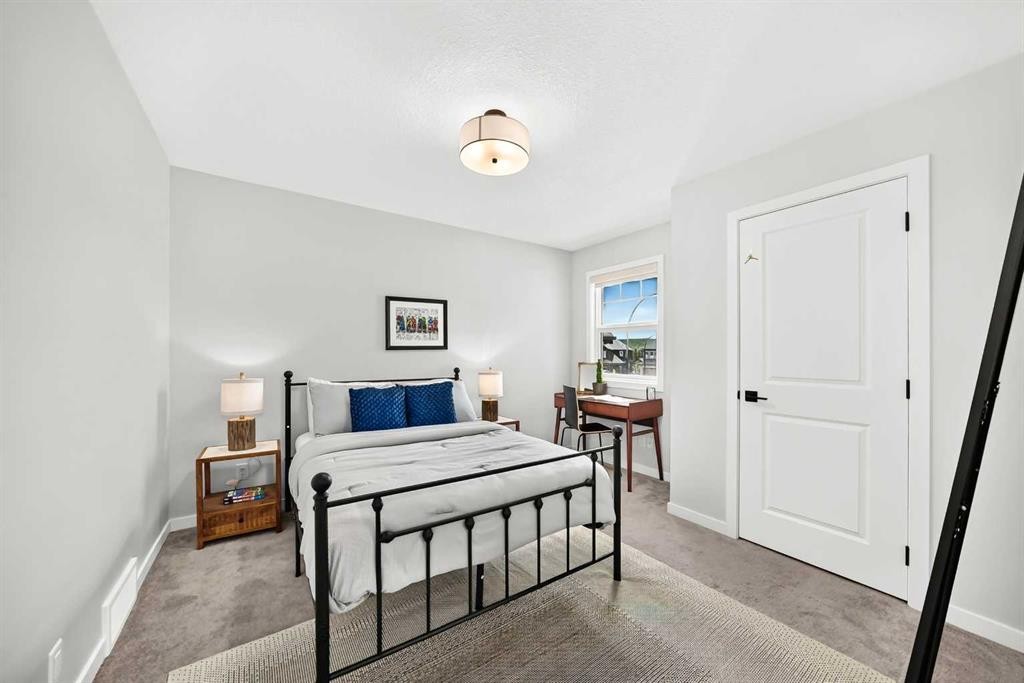 791 Cranbrook Gardens Se, Calgary, AB