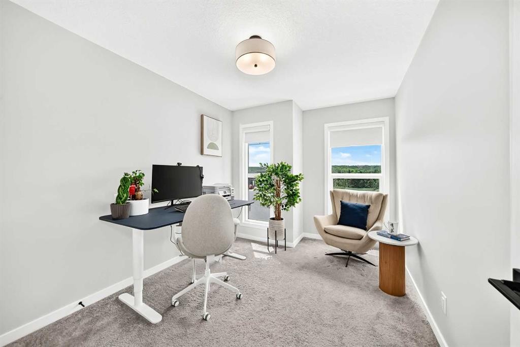 791 Cranbrook Gardens Se, Calgary, AB