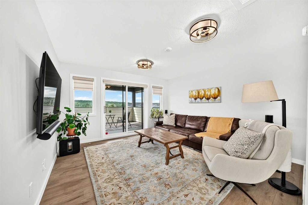 791 Cranbrook Gardens Se, Calgary, AB