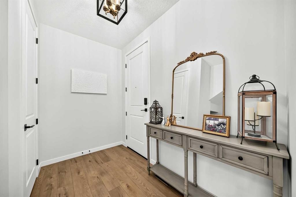791 Cranbrook Gardens Se, Calgary, AB